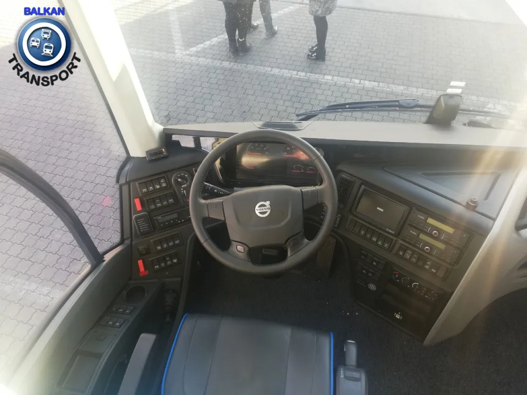 Volvo 9900